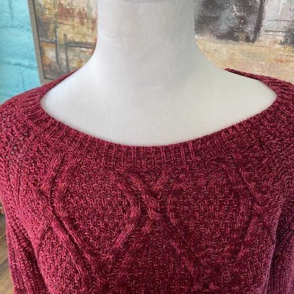 Red sweater - Picture 3 of 6